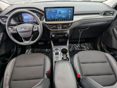 New 2024 Ford Escape SE image 39