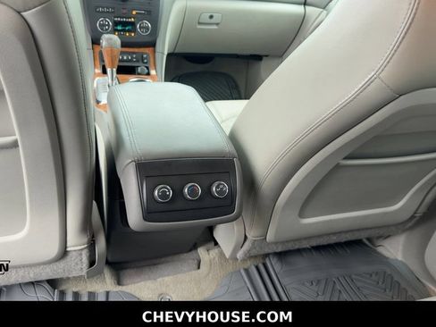 Used 2012 Buick Enclave Leather FWD image 25