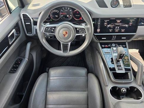 Used 2019 Porsche Cayenne AWD/4WD image 14