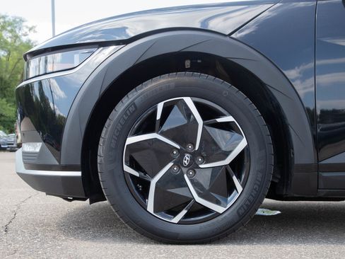 Certified 2024 Hyundai Ioniq 5 SEL AWD/4WD image 29