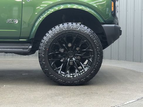 Used 2025 Ford Bronco Outer Banks AWD/4WD image 10
