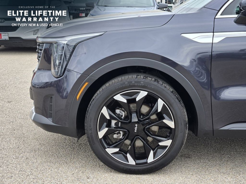Used 2025 Kia Sorento EX FWD image 6