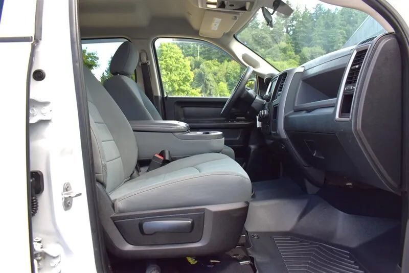 Used 2019 RAM 1500 Tradesman w/ Tradesman SXT Package AWD/4WD image 31