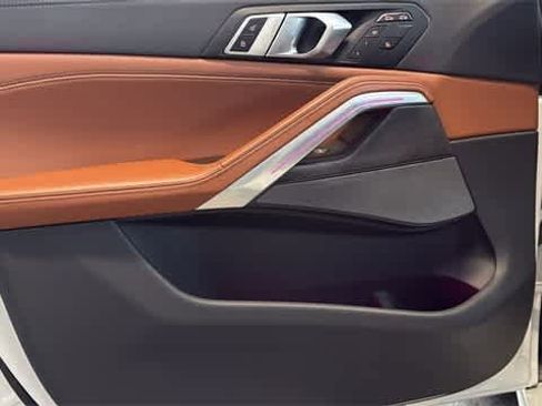 Used 2026 BMW X6 xDrive40i image 14