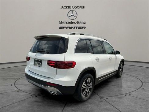 New 2025 Mercedes-Benz GLB 250 image 7