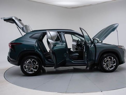 Used 2025 Chevrolet Trax LT w/ Driver Confidence Package image 13