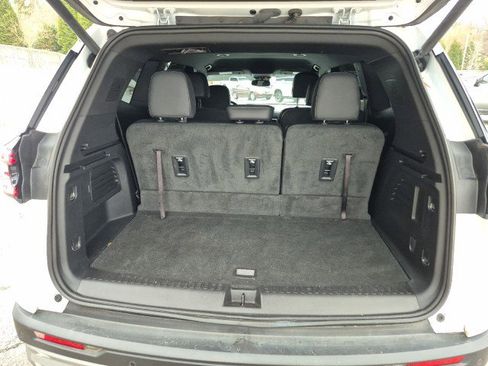 Used 2024 GMC Acadia Elevation w/ Luxury Package image 33