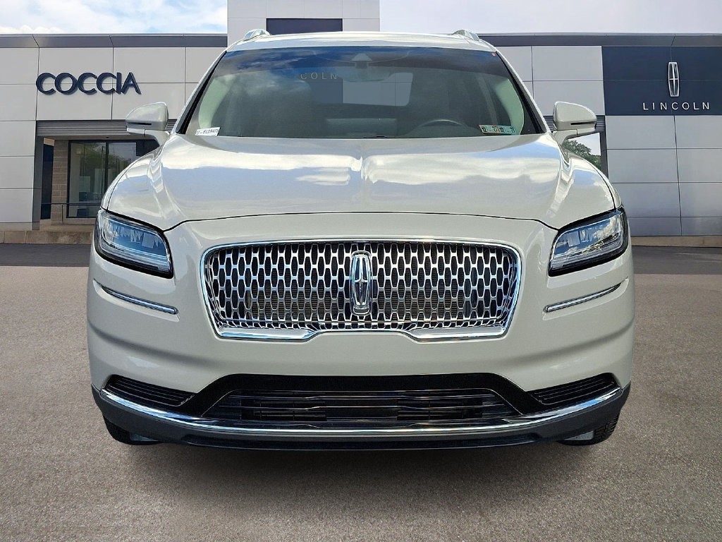 Certified 2021 Lincoln Nautilus AWD image 2