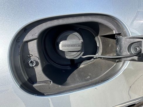 Used 2026 Porsche Macan S image 38