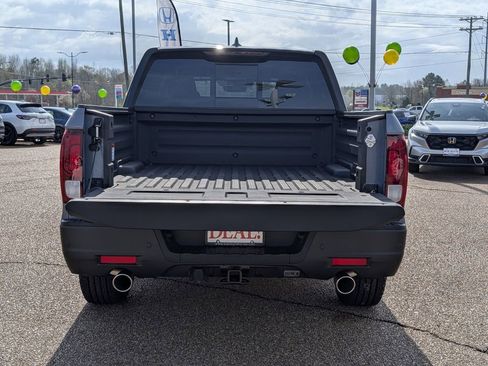 New 2026 Honda Ridgeline Black Edition image 5