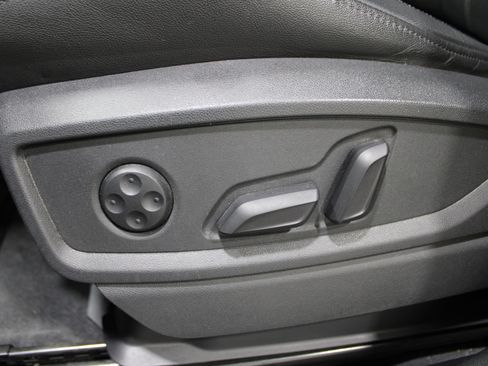 Used 2021 Audi Q5 Prestige w/ Prestige Package image 4