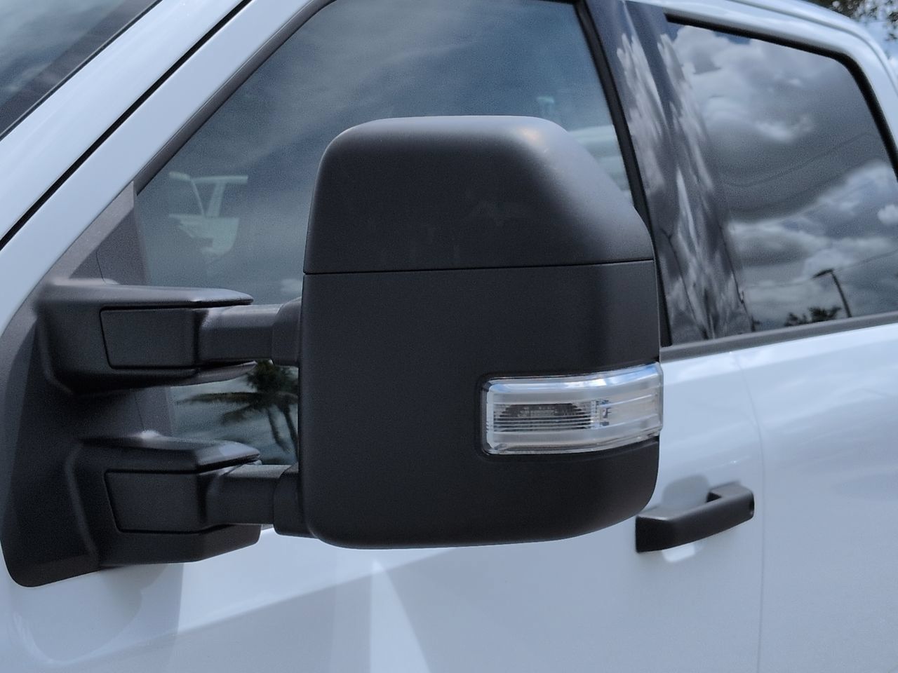 Used 2025 Ford F250 XLT AWD/4WD image 12