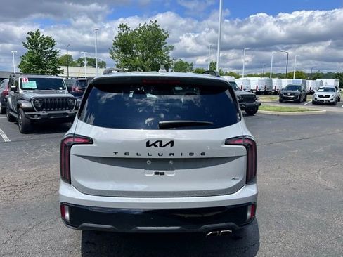 Used 2025 Kia Telluride EX X-Line AWD/4WD image 9