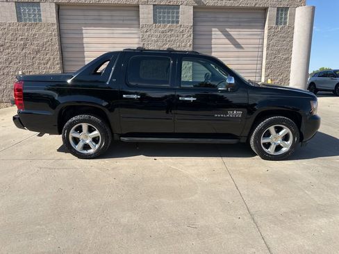 Certified 2011 Chevrolet Avalanche LT w/ Texas Edition RWD image 32