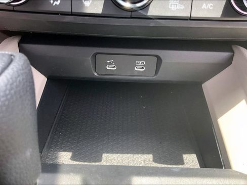 Used 2025 Honda Accord SE image 15