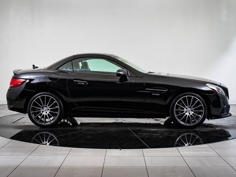 Used 2017 Mercedes-Benz SLC 43 AMG image 7