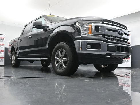Used 2020 Ford F150 XLT w/ Equipment Group 302A Luxury AWD/4WD image 32