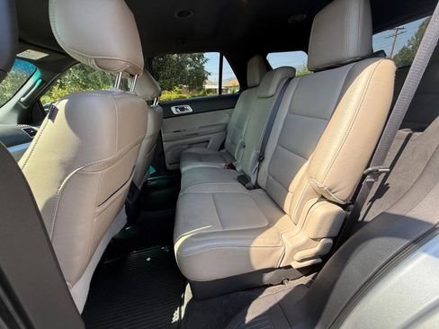 Used 2012 Ford Explorer XLT AWD/4WD image 10