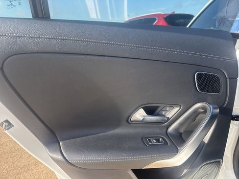 Used 2020 Mercedes-Benz CLA 250 image 18