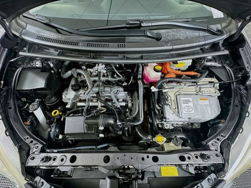 Used 2014 Toyota Prius C Three image 21