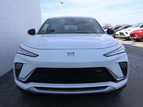 New 2026 Buick Envista Sport Touring image 2