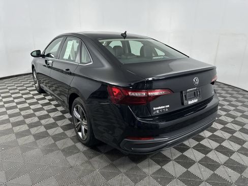 Used 2024 Volkswagen Jetta SE FWD image 15