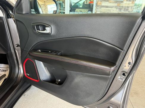 Used 2021 Jeep Compass Trailhawk w/ Sun and Sound Group AWD/4WD image 14