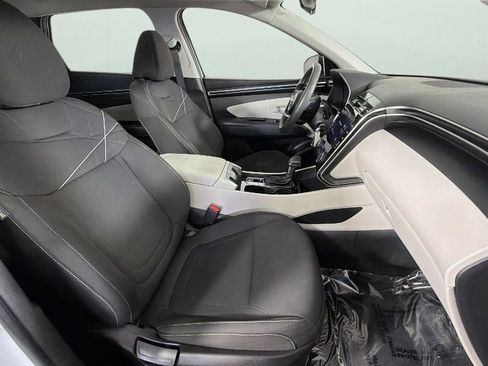 Used 2022 Hyundai Tucson SE image 32