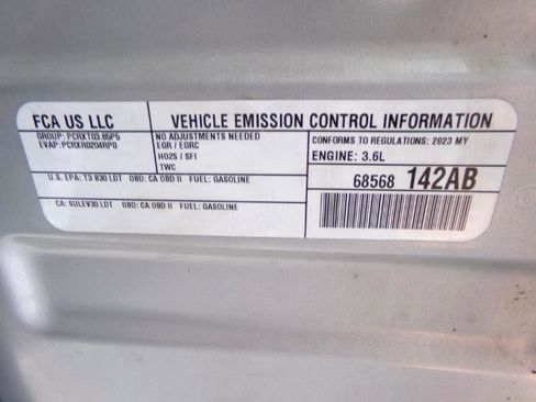 Used 2023 Jeep Grand Cherokee Laredo image 54