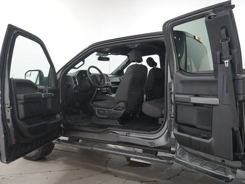 Used 2016 Ford F150 XLT w/ Equipment Group 301A Mid AWD/4WD image 15