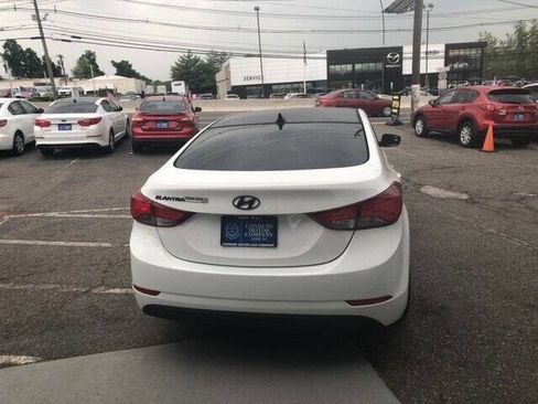 Used 2014 Hyundai Elantra SE image 8