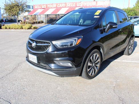 Used 2019 Buick Encore Essence w/ Safety Package II FWD image 3