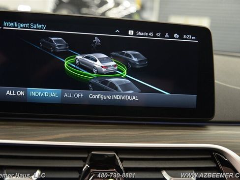 Used 2022 BMW 530e w/ Premium Package image 36