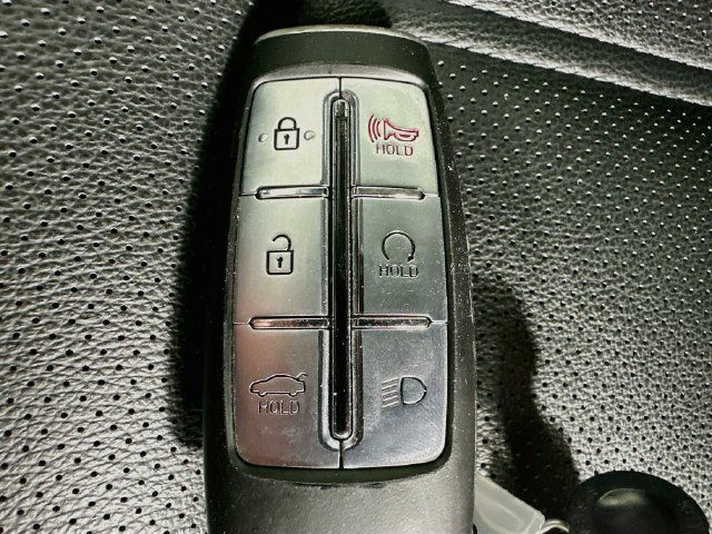 Used 2023 Genesis G70 2.0T AWD/4WD image 17