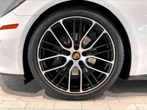 Used 2023 Porsche Panamera Platinum Edition image 14