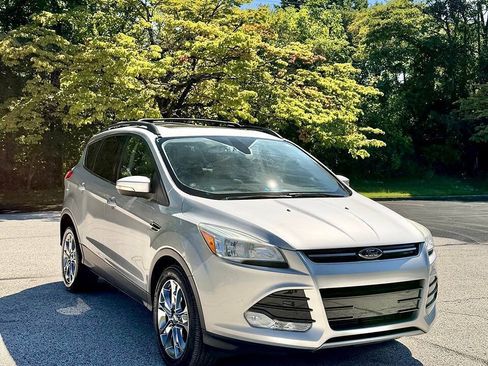 Used 2013 Ford Escape SEL AWD/4WD image 3