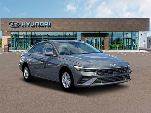 New 2026 Hyundai Elantra SE FWD image 11