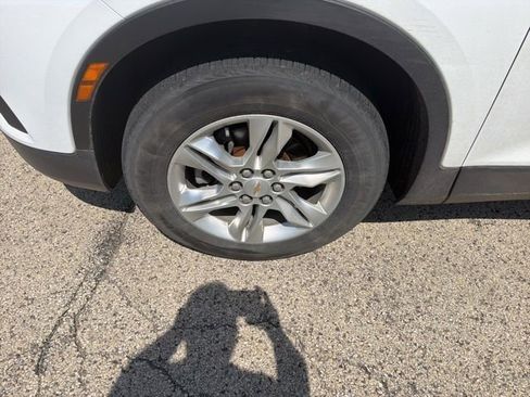 Used 2019 Chevrolet Blazer LT FWD image 3