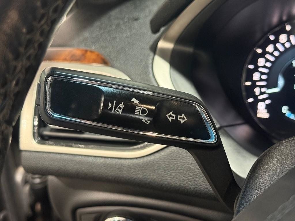 Used 2017 Lincoln MKZ Reserve w/ Technology Package FWD image 31