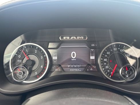 Used 2023 RAM 2500 Laramie AWD/4WD image 21