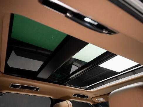 Used 2024 Land Rover Range Rover Sport SE image 68