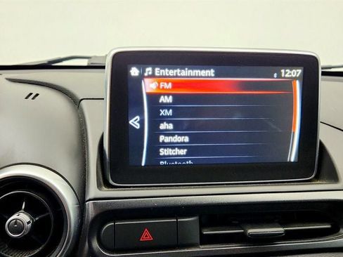Used 2017 FIAT 124 Spider Abarth RWD image 20