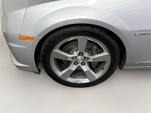 Used 2010 Chevrolet Camaro SS w/ RS Package RWD image 22