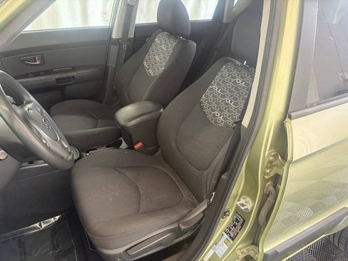 Used 2011 Kia Soul + w/ Audio Pkg FWD image 21