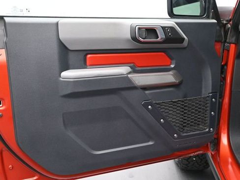 Used 2023 Ford Bronco Black Diamond image 18