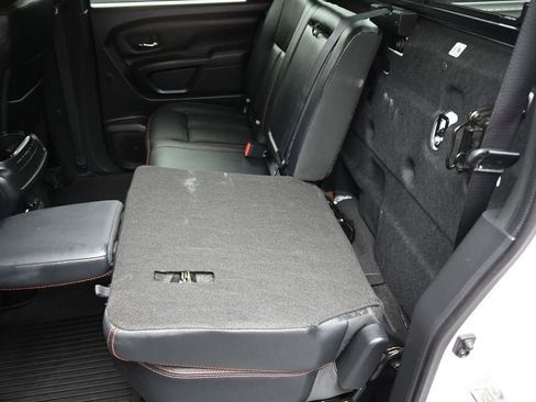 Used 2023 Nissan Titan PRO-4X w/ Pro-4x Convenience Package image 40