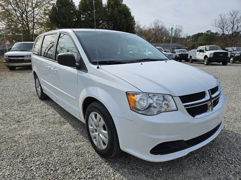 Used 2017 Dodge Grand Caravan SE w/ Power Window Group image 7