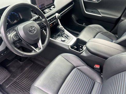 Used 2023 Toyota RAV4 XSE AWD/4WD image 7