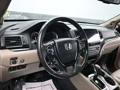 Used 2019 Honda Ridgeline RTL-E image 14