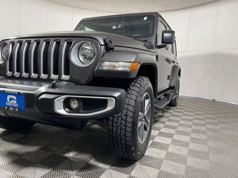Used 2023 Jeep Wrangler Sahara image 25